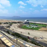 Comodo, Centrico, Cerca A Parque Media Luna